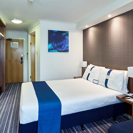 Holiday Inn Express Glenrothes By Ihg Zewnętrze zdjęcie