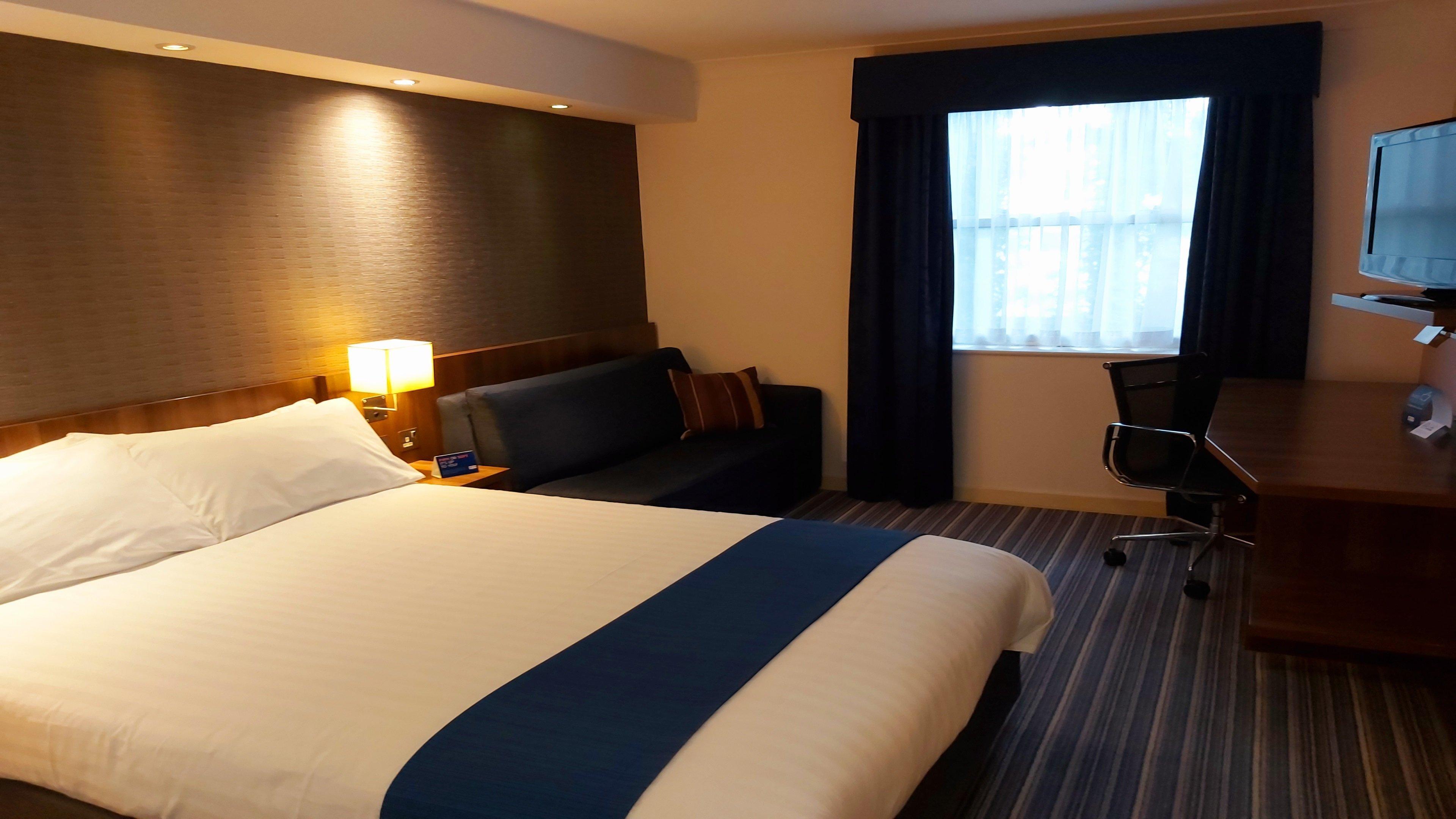 Holiday Inn Express Glenrothes By Ihg Zewnętrze zdjęcie