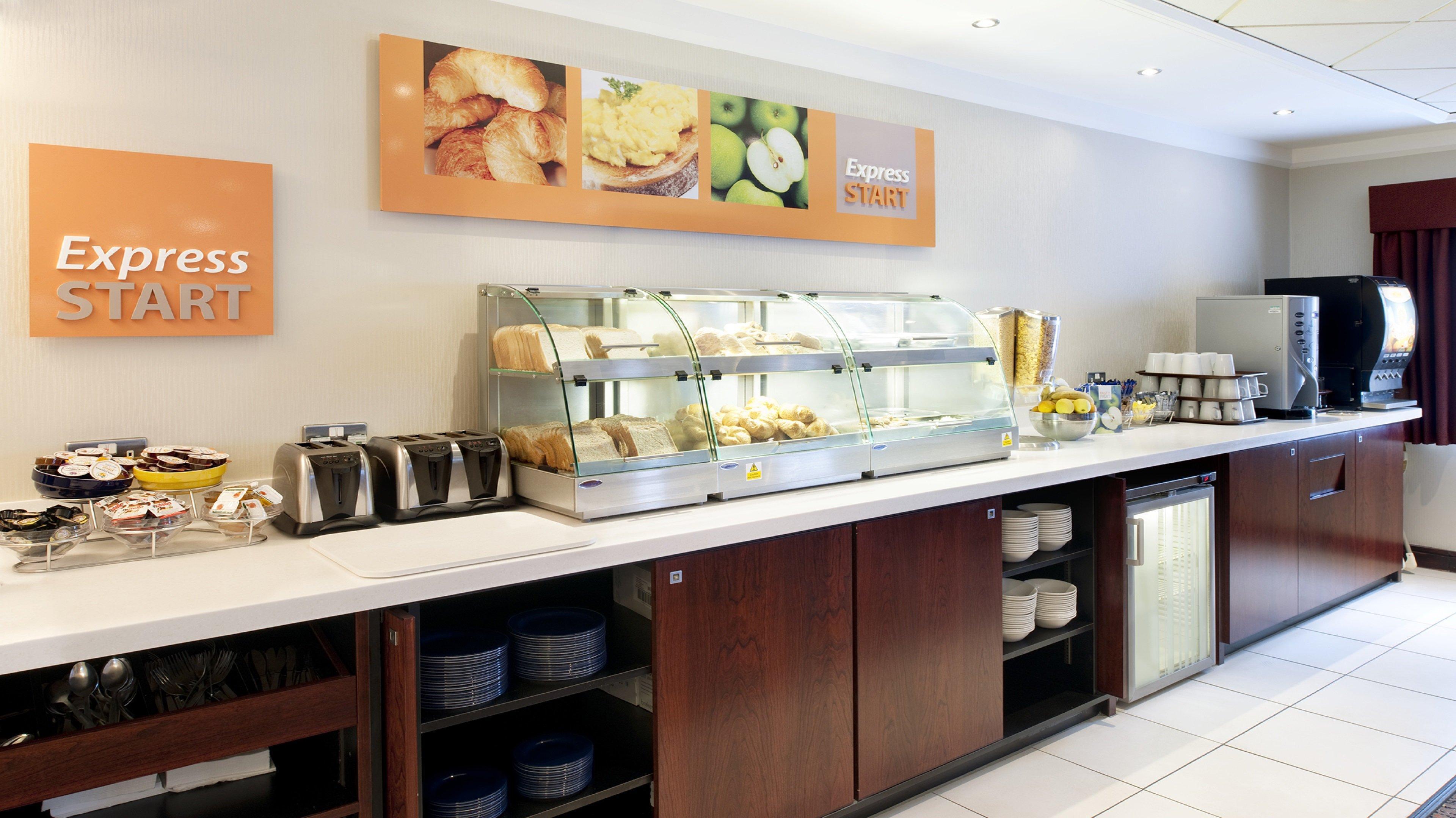 Holiday Inn Express Glenrothes By Ihg Zewnętrze zdjęcie